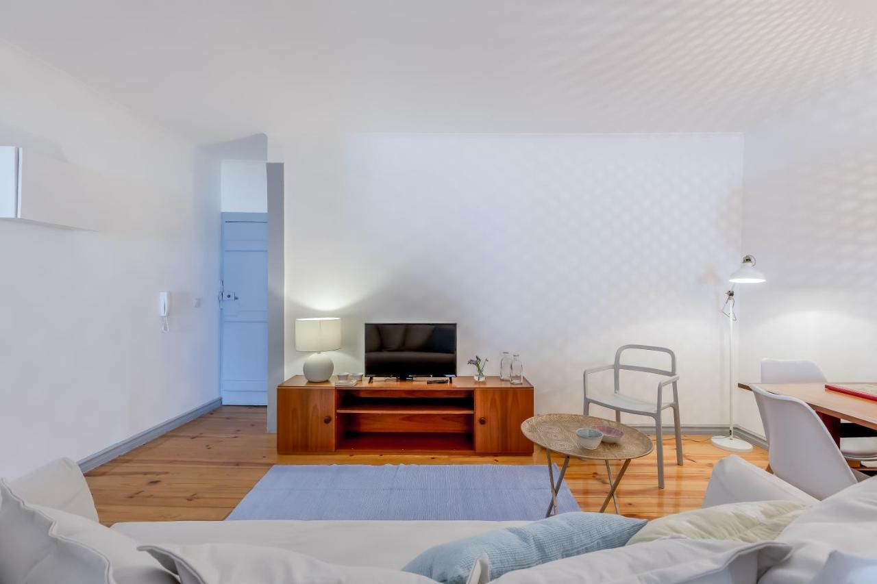 Bright & Spacious Alfama Apartment, By Timecooler Lisbon Exterior photo